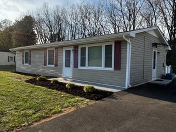 1288 Old Airport Rd, Bristol, VA 24201