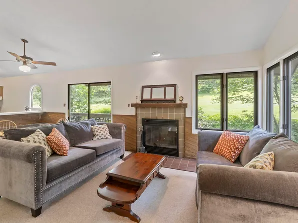 2212 Tanners Rdg, Wintergreen Resort, VA 22967