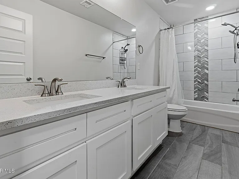 917 Airship Pl — Photo 33