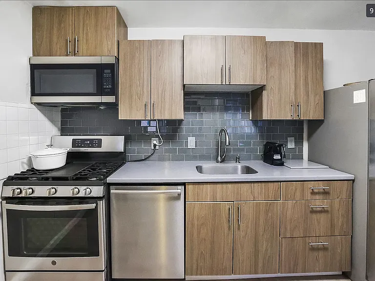 487 N Armistead St #301 — Photo 15