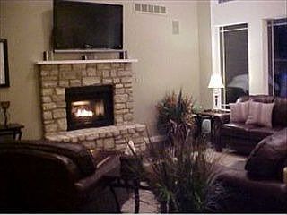 5th image of 967 E Nicholas Ln