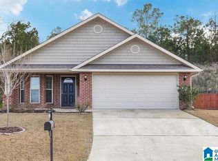 371 Ivy Hills Cir, Calera, AL 35040