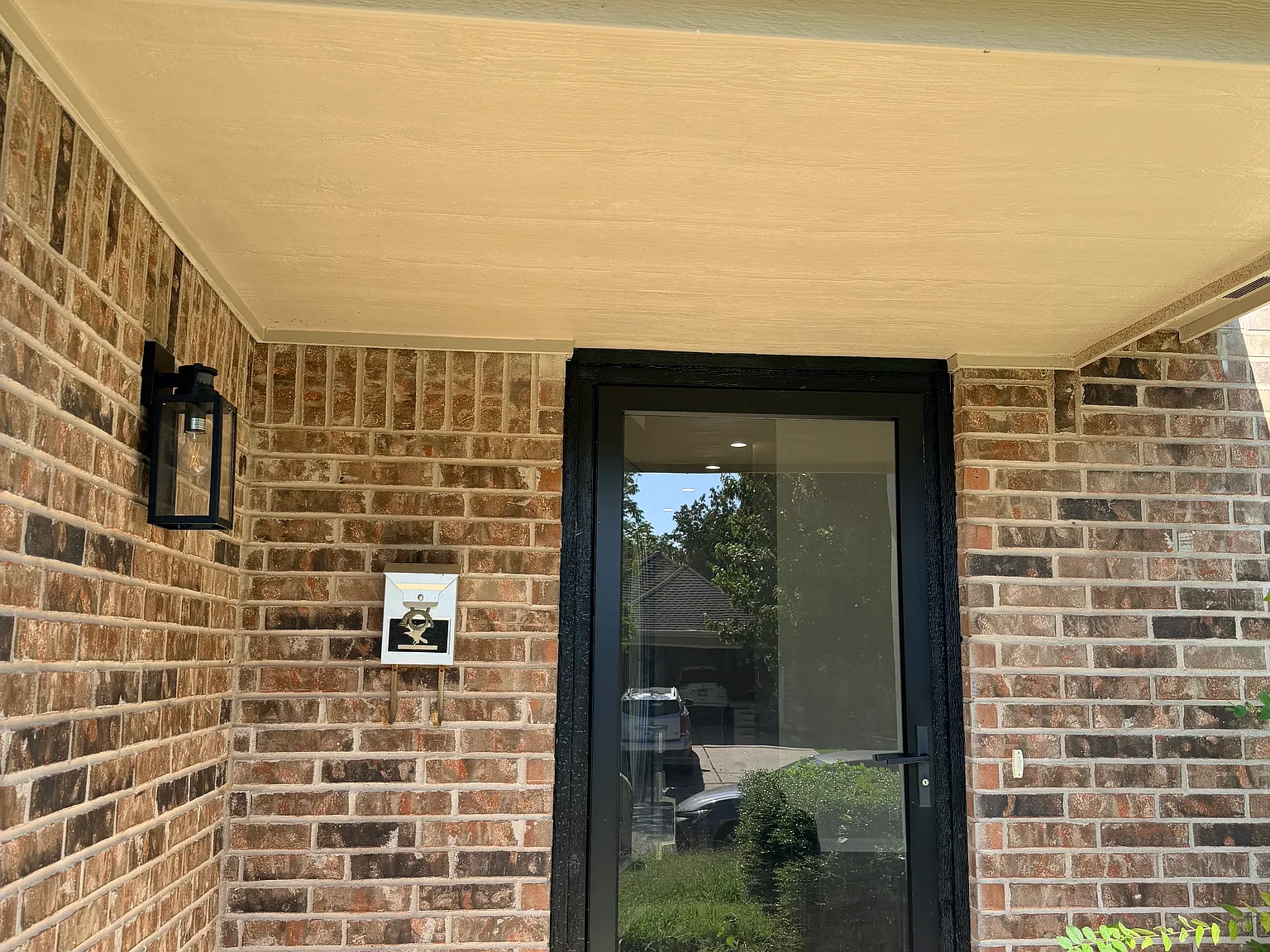 4 bed, 1978 sqft, $2,100 — Photo 3