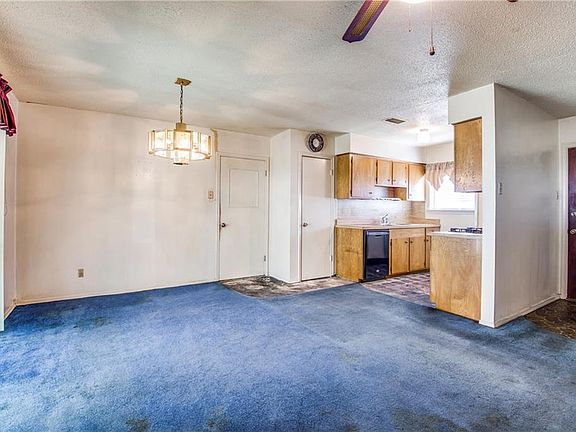 2nd image of 1429 Francis Ln