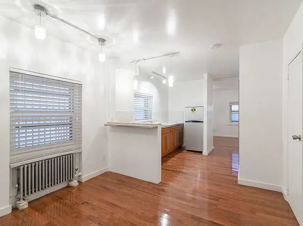 59 5th Ave APT 3B, New York, NY 10003