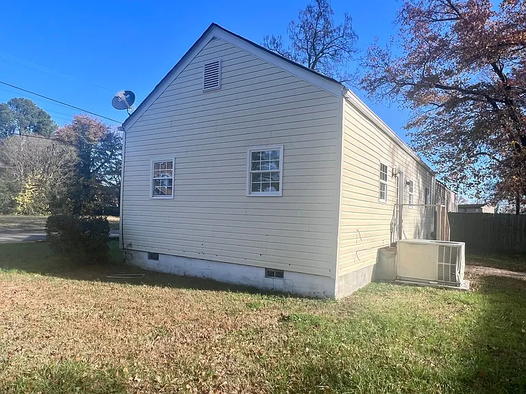 1600 Park Ave — Photo 3