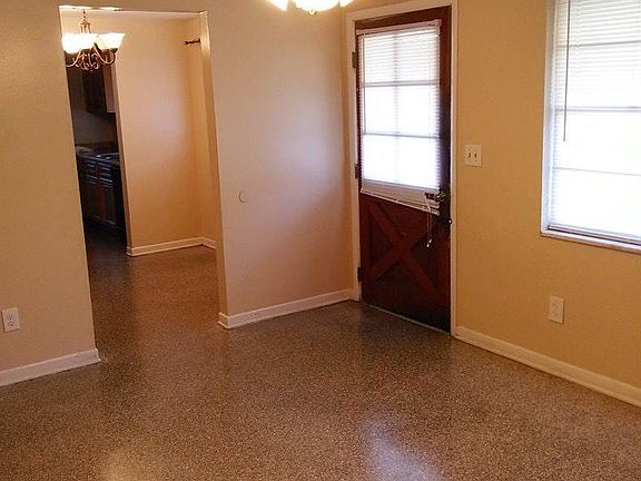 4th image of 4406 Atwood Dr