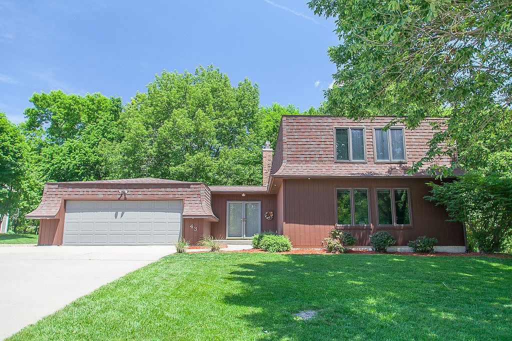 43 Lakeview Dr NE, Iowa City, IA 52240 Zillow