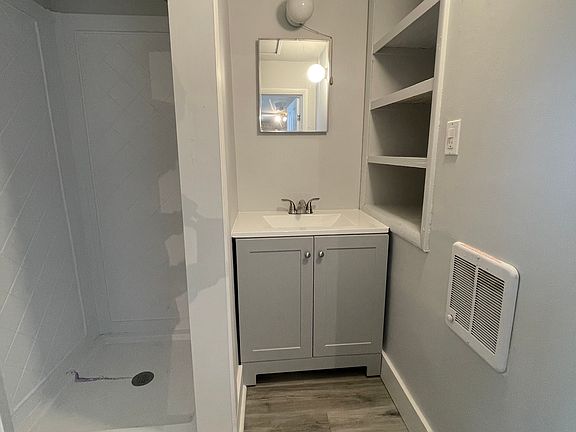 4th image of 264 Summit St Unit 4