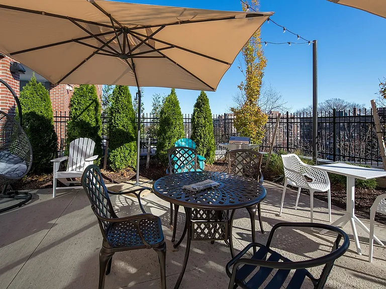 Nova Brighton Patio with BBQ