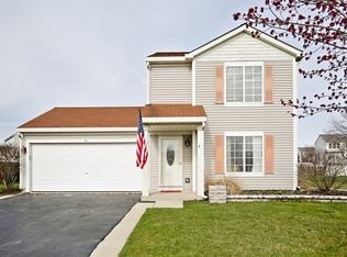 19 Barcroft Ct, South Elgin, IL 60177