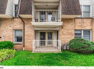 100 W Grand St, Elizabeth City, NJ 07202