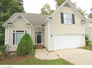 12 Bearkling Pl, Greensboro, NC 27407