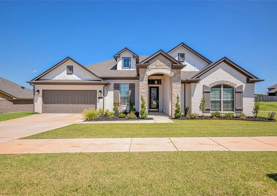 1st image of 205 Sonora Ln