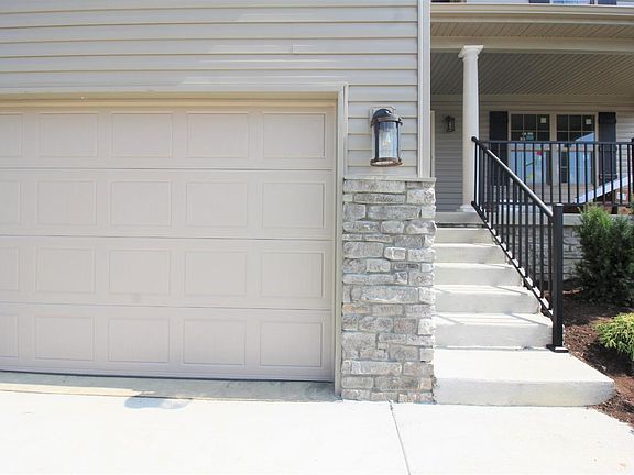 3rd image of 104 Shelby Way