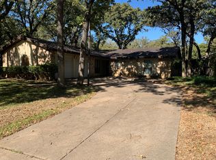 3505 Halifax Dr, Arlington, TX 76013