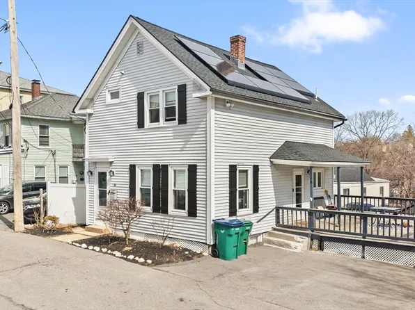 56 Middle Street Ln, Fitchburg, MA 01420