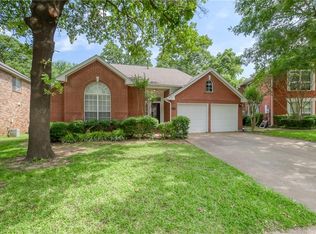 3404 Paint Brush Ln, Bedford, TX 76021
