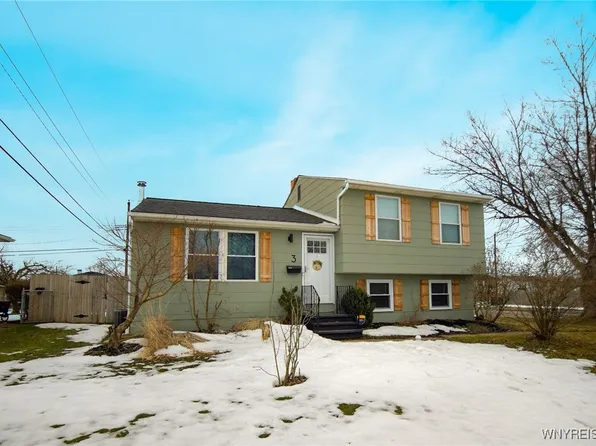 3 E Toulon Dr, Buffalo, NY 14227