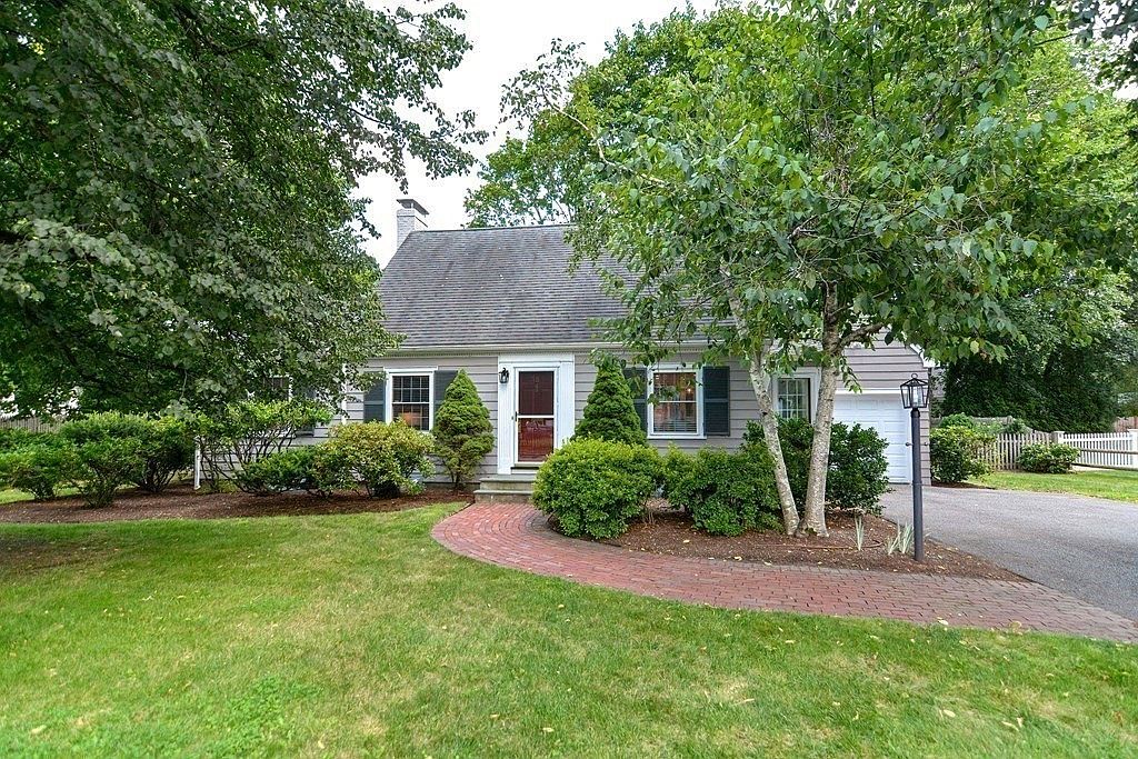 2 Shirley Rd, Wellesley, MA 02482 MLS 73148921 Zillow