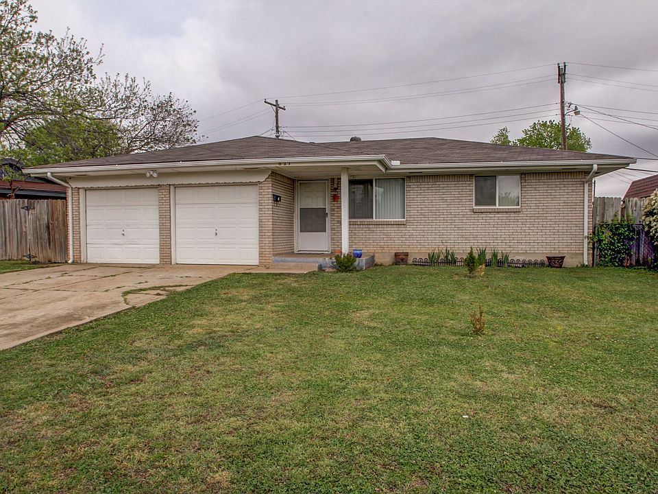 1st image of 827 NW 15th St