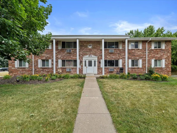 N114W15680 Sylvan CIRCLE, Germantown, WI 53022
