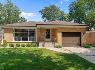 109 N Home Ave, Park Ridge, IL 60068