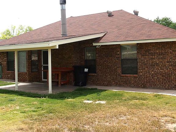 3rd image of 2426 Cherry Hills Dr