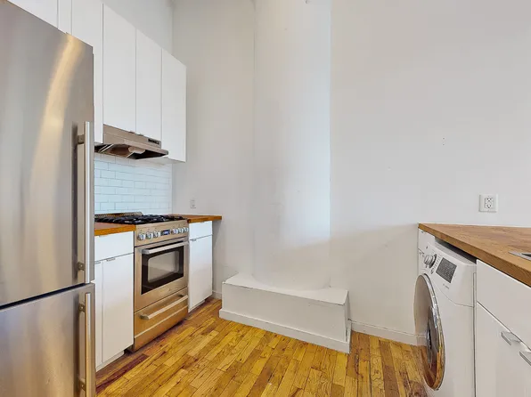 315 Seigel Street image 14 of 21