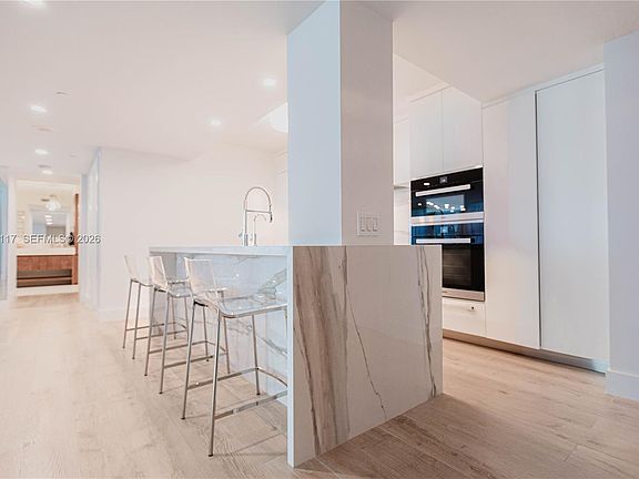 5th image of 1500 Ocean Dr APT 904
