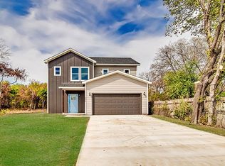 600 Paradise St, Fort Worth, TX 76111