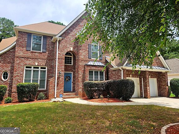 3rd image of 433 Lake Forest Dr