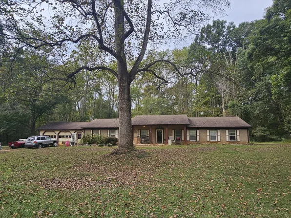 1901 Davenport Street, Newton, NC 28658