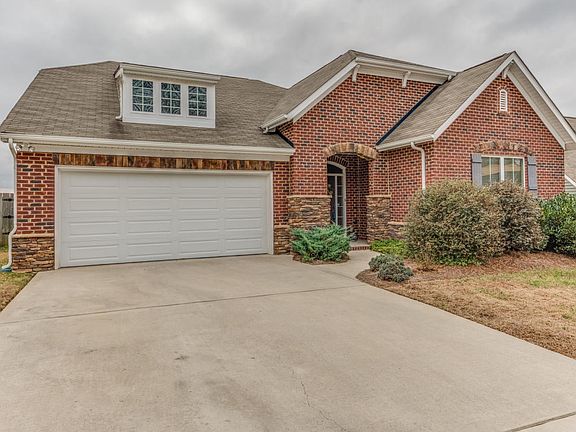 2nd image of 3308 Orange Blossom Ln