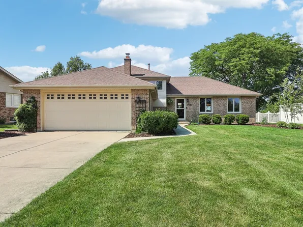 9080 Frances Ln, Orland Park, IL 60462