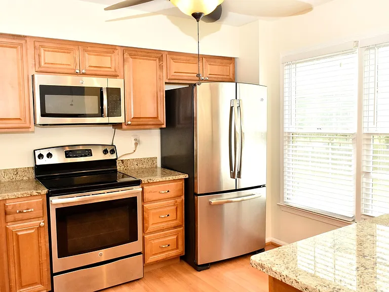 3838 Angelton Ct — Photo 3