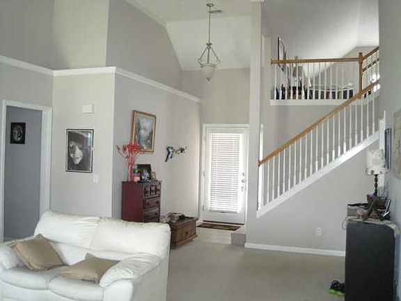 3rd image of 1031 Notting Hill Dr