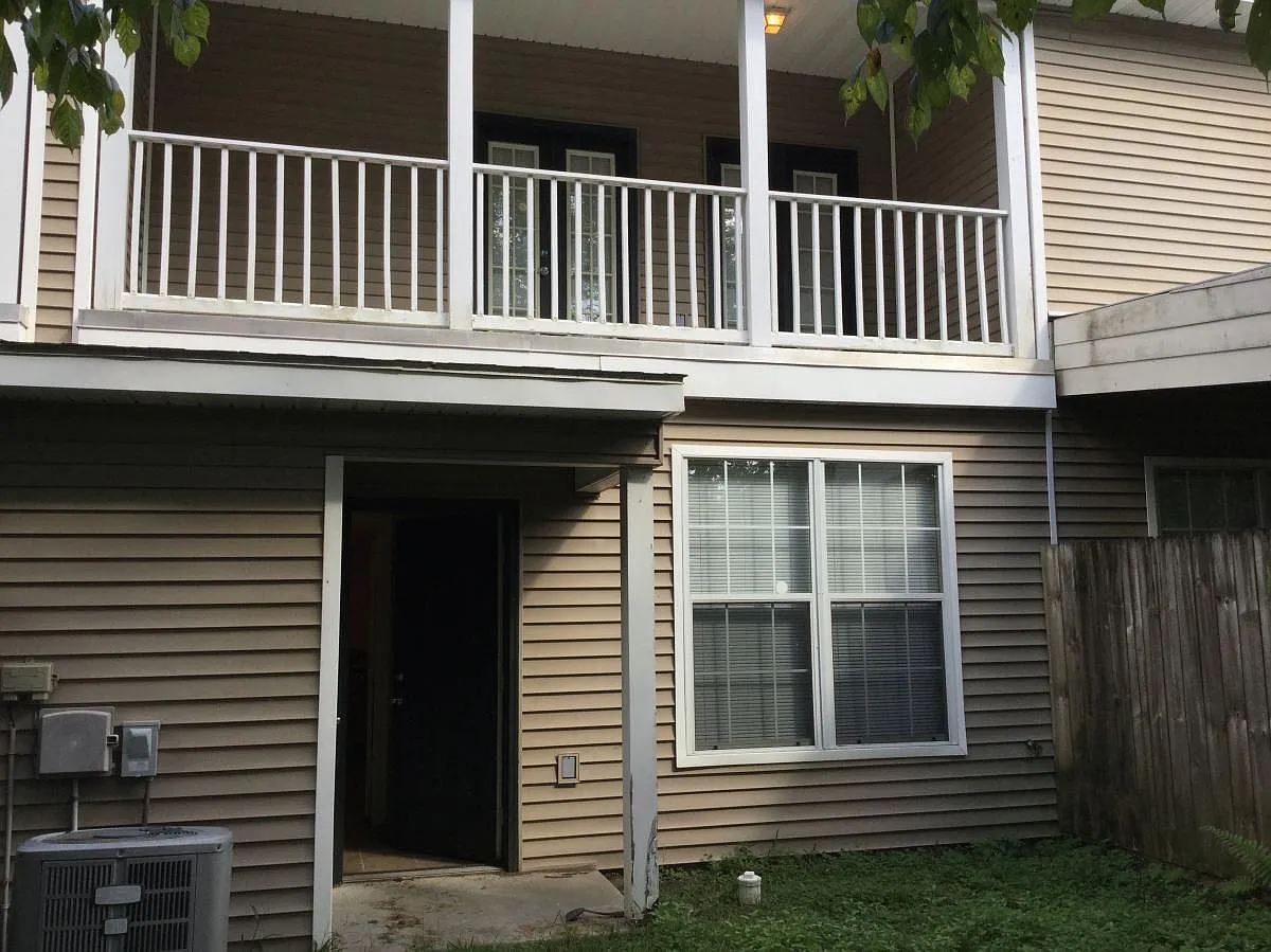 3 bed, 1650 sqft, $1,800 — Photo 3