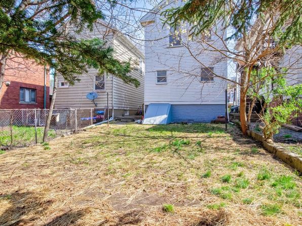 557 Glenwood Ave, Ambridge, PA 15003