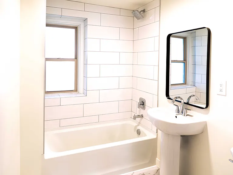 3007 Grand Ave #6 — Photo 6