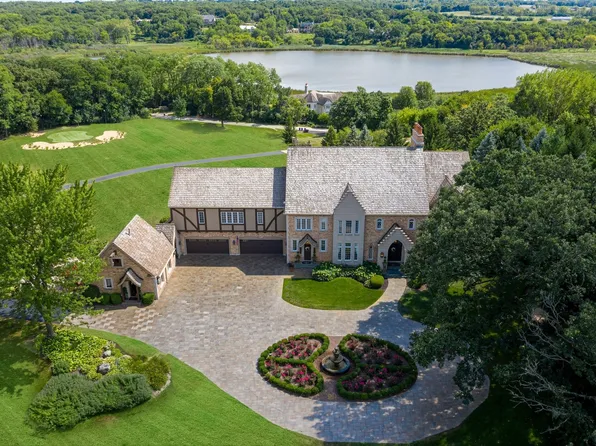 222 Otis Rd, Barrington Hills, IL 60010