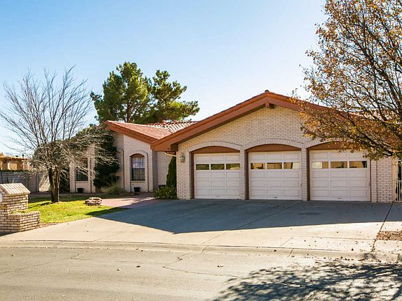 3rd image of 9408 Pebble Beach Dr NE