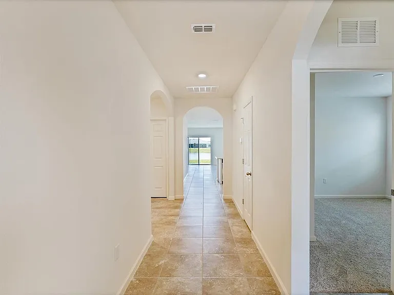 10695 SW Prato Way — Photo 4