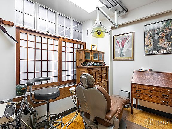 2nd image of 111 E 67th St #1D