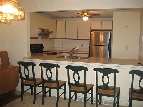 5th image of 30 Chilmark Drive #30