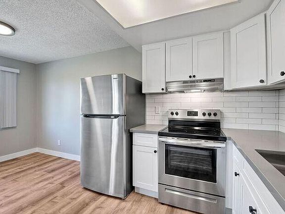 2nd image of 160 Camino Corto APT 11