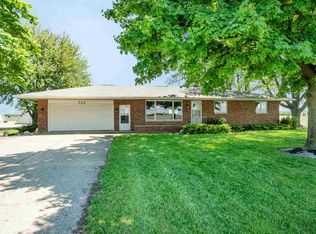 558 N Farley Rd, Bay City, MI 48708