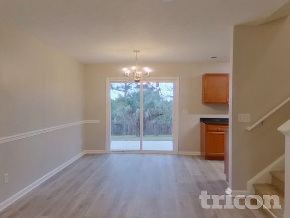 4th image of 233 Windy Hollow Dr