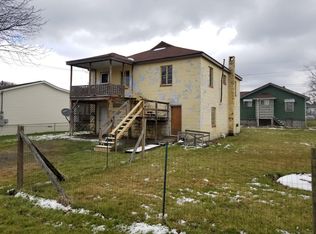 137 Oak St, Oak Hill, WV 25901