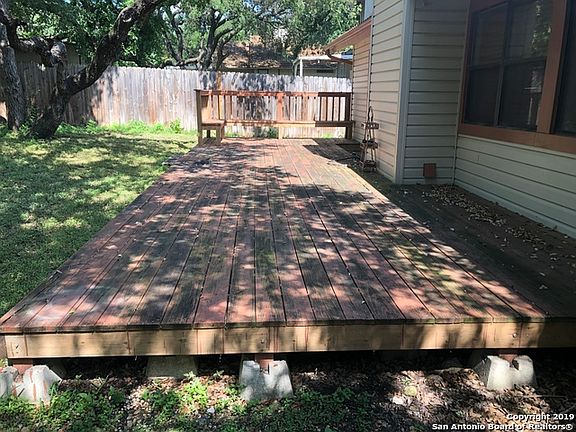 2nd image of 9747 Knob Oak